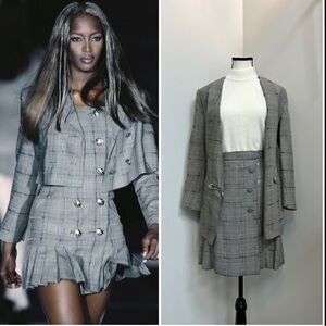 Vintage 1994 Gianni Versace Couture Blazer Medusa Size 40